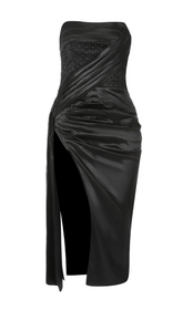 Lederkleid mit Pailletten und Perlen